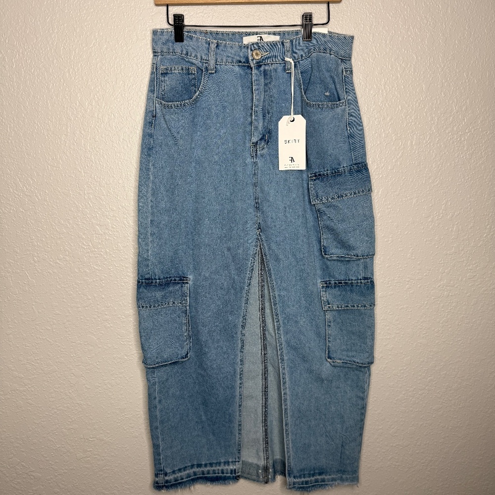 NWT Flying Angel Cargo Front Slit design Skirt 11/30